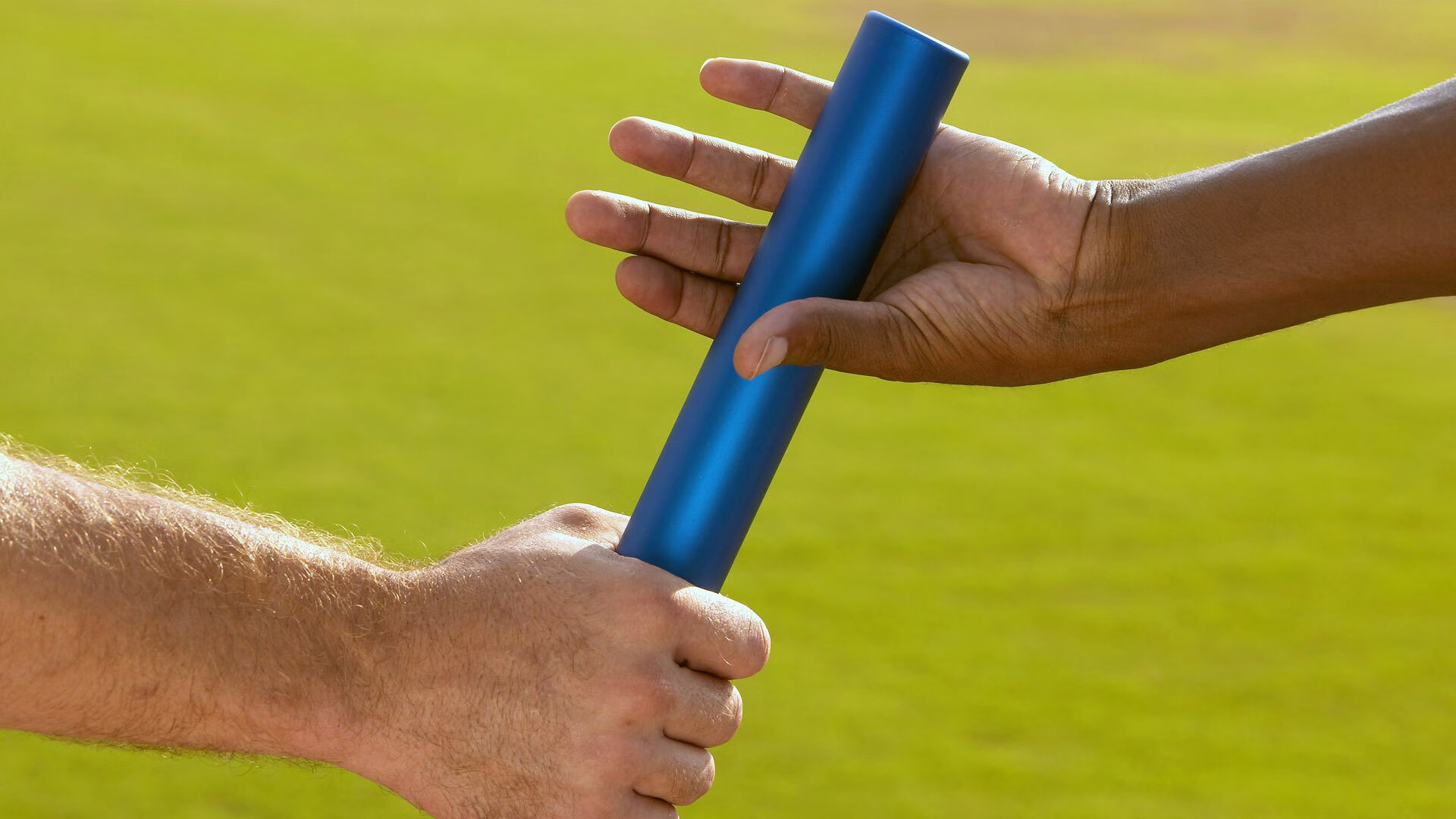 爱游戏官方入口-世界杯现场高潮不断：奇迹瞬间点燃全场热情，世界杯超燃视频